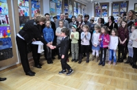 Wręczenie nagród i wyróżnień uczestnikom zajęć w pracowni plastycznej w Centrum Kultury w Łęcznej