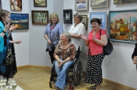 Wernisaż wystawy uczestniów zajęć malarskich w Centrum Kultury