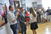 Wernisaż wystawy prac uczestników zajęć malarskich w Centrum Kultury w Łęcznej