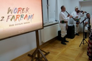 Worek z farbami - skarb Stanisława Koguciuka