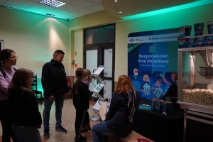 Bezgotówkowe Kino Objazdowe