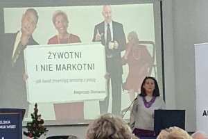 W dniu 15.12.2022 r. w Wyższej Szkole Ekonomii Innowacji odbyła się konferencja FORUM UNIWERSYTETÓW TRZECIEGO WIEKU z woj. lubelskiego pod nazwą „Aktywny Lider-Aktywna Grupa”.
W programie konferencji były dwa wykłady, sprawozdania z rocznej działalności UTW fili lubelskich, występ chóru Liceum WSEI i wspólne śpiewanie kolęd.