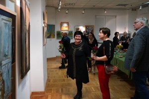WYSTAWA POSZUKIWANIA grupa plastyczna MIĘDZY SZTALUGAMI